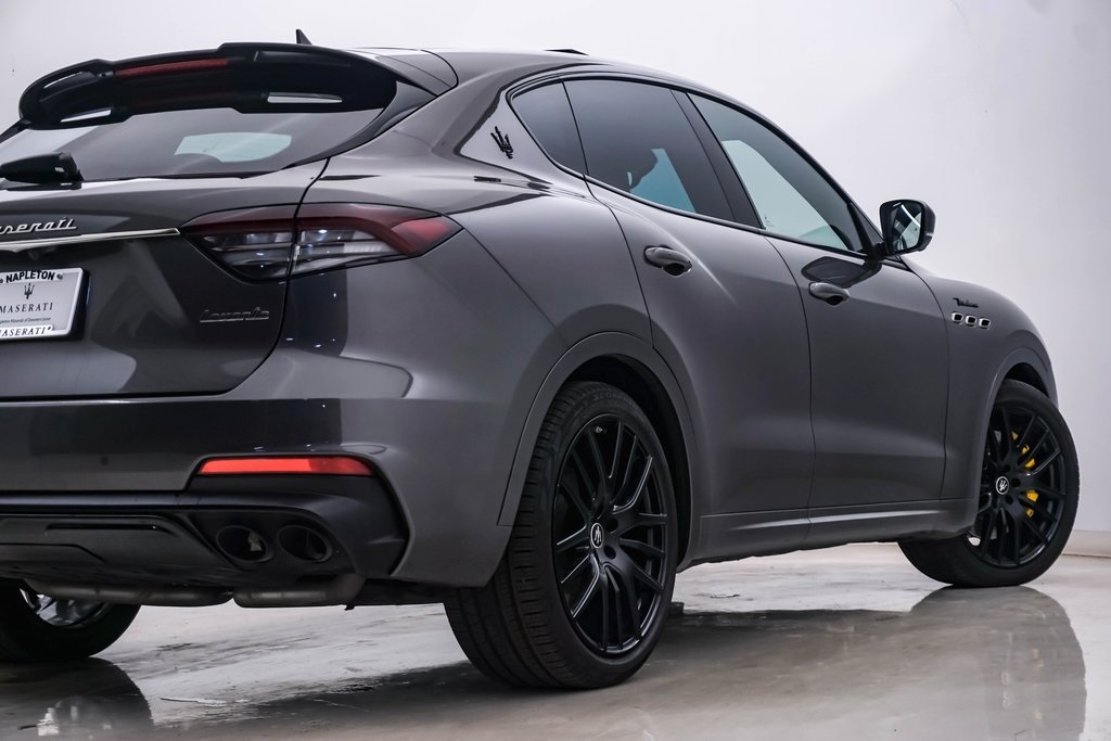 2022 Maserati Levante Modena 10