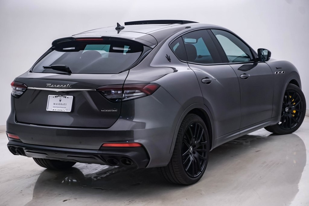 2022 Maserati Levante Modena 11