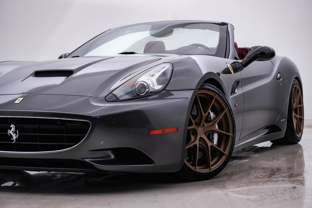 2011 Ferrari California Base 2