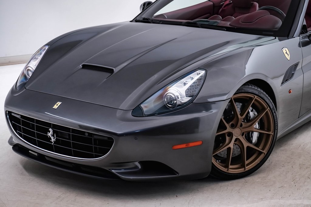 2011 Ferrari California Base 4