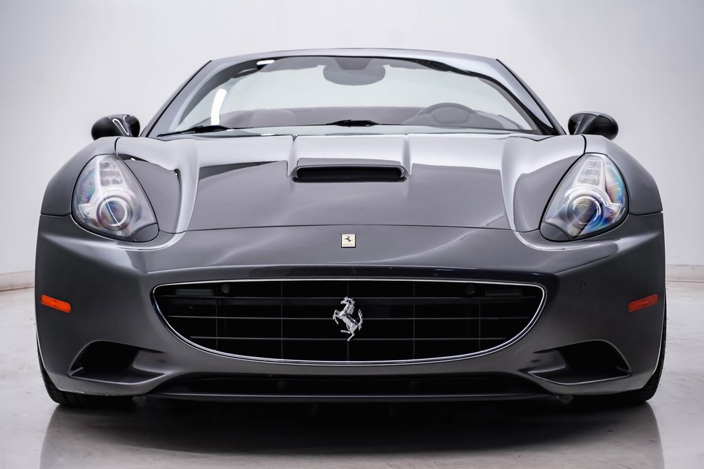 2011 Ferrari California Base 7