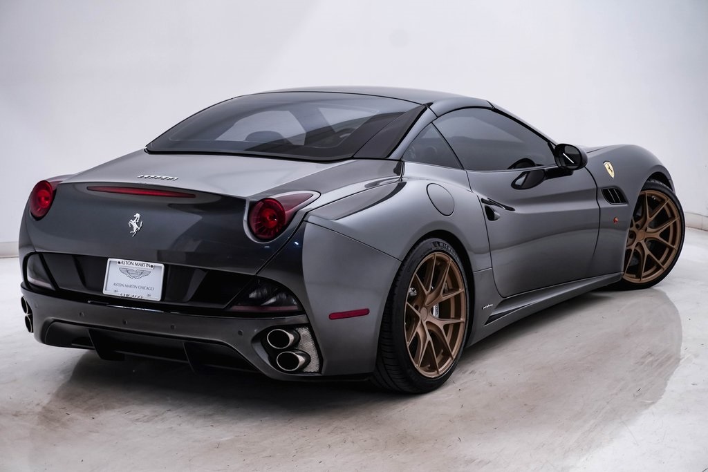 2011 Ferrari California Base 10