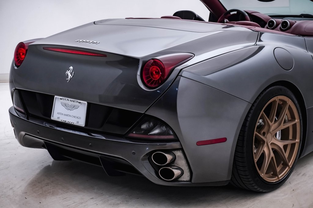 2011 Ferrari California Base 15