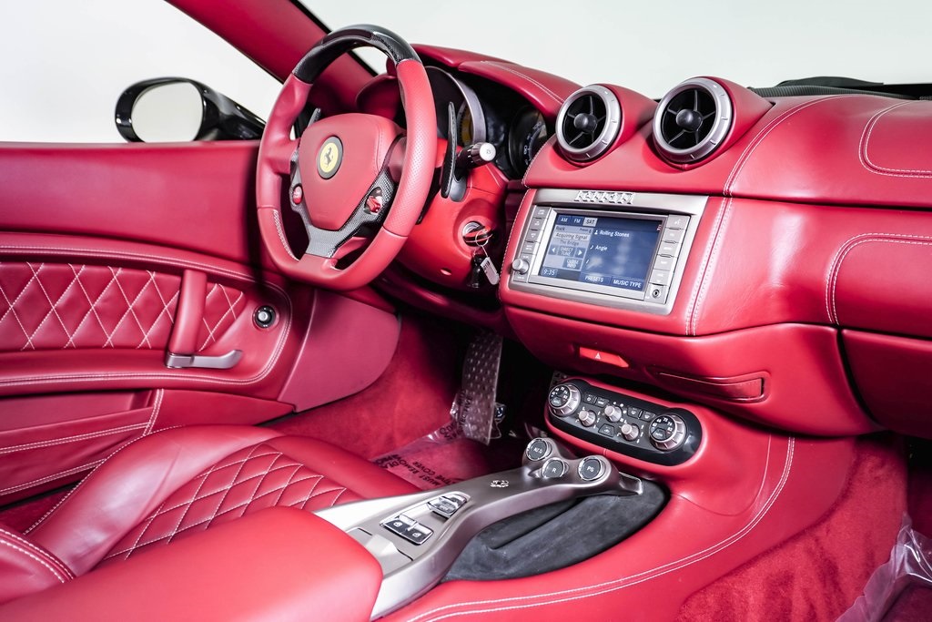 2011 Ferrari California Base 18