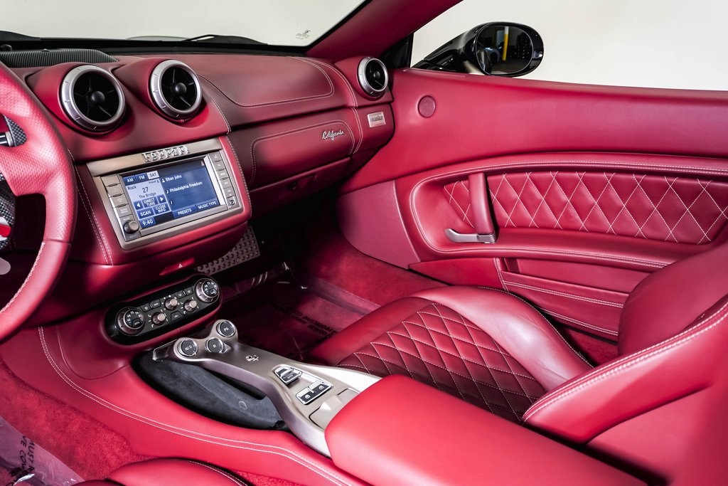 2011 Ferrari California Base 25