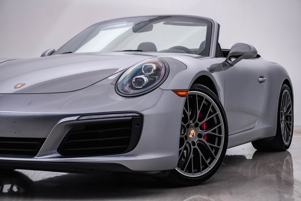 2018 Porsche 911 Carrera S 2