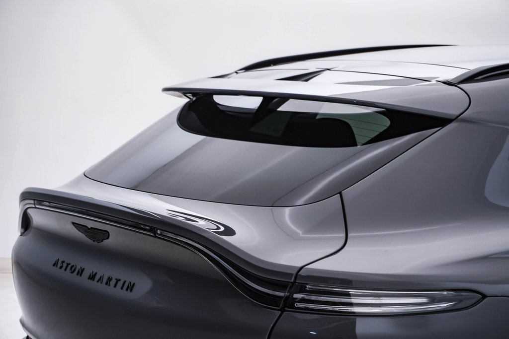 2021 Aston Martin DBX SUV 13