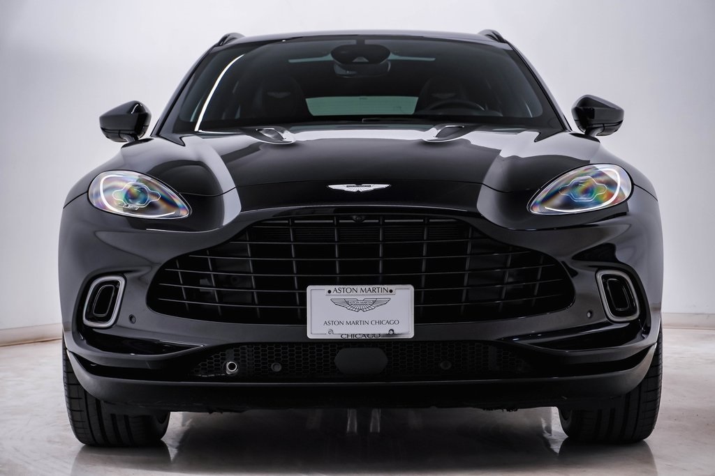 2021 Aston Martin DBX SUV 6