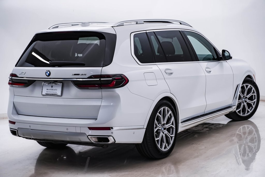 2024 BMW X7 xDrive40i 11