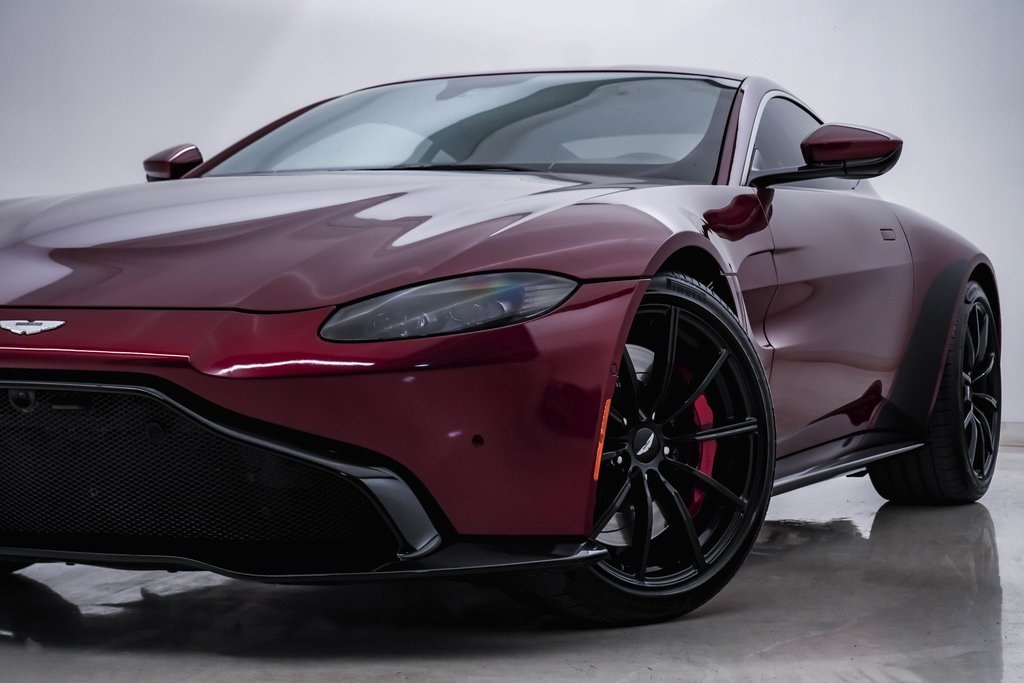 2019 Aston Martin Vantage Coupe 2