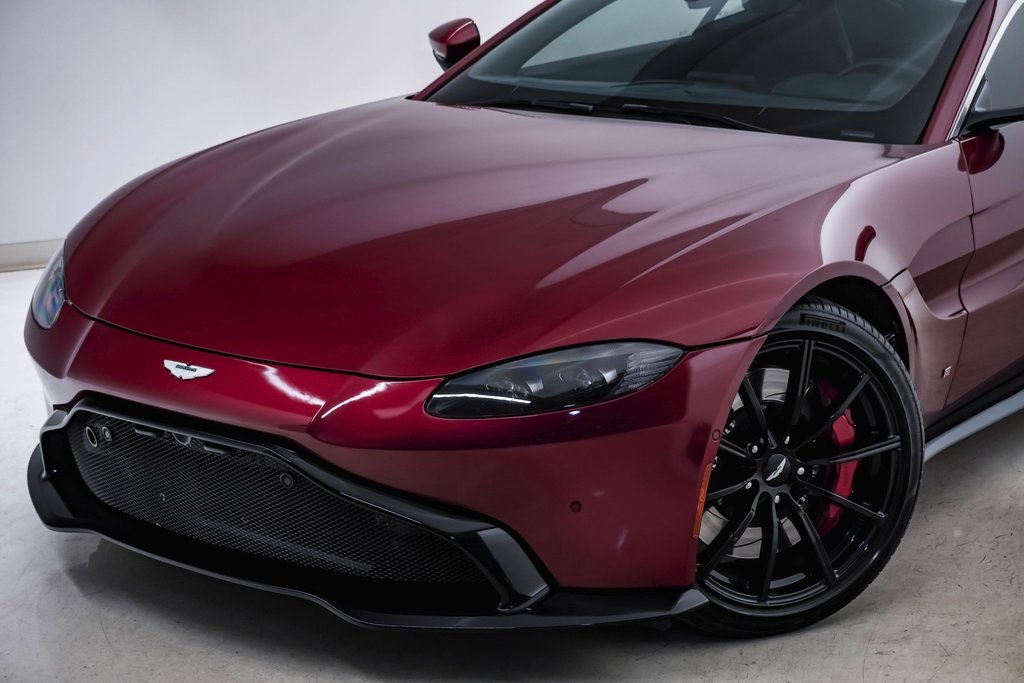 2019 Aston Martin Vantage Coupe 4