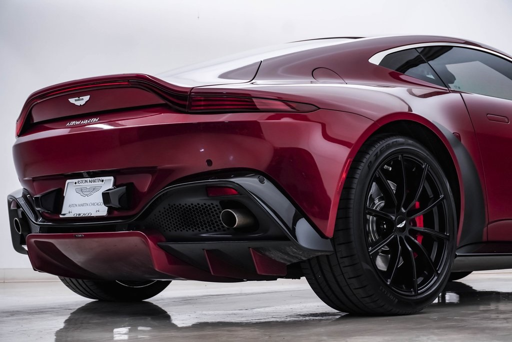 2019 Aston Martin Vantage Coupe 13