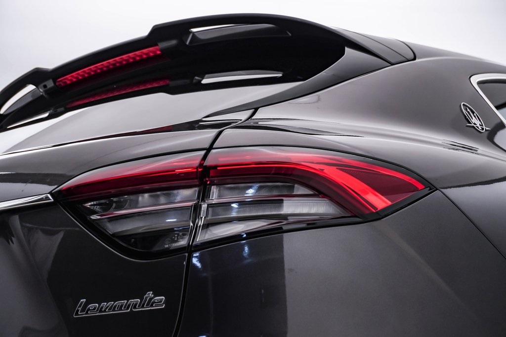 2021 Maserati Levante S GranSport 13