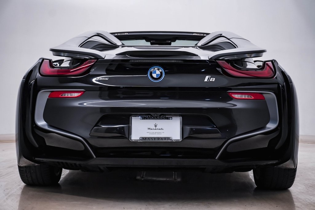 2019 BMW i8 Convertible 11