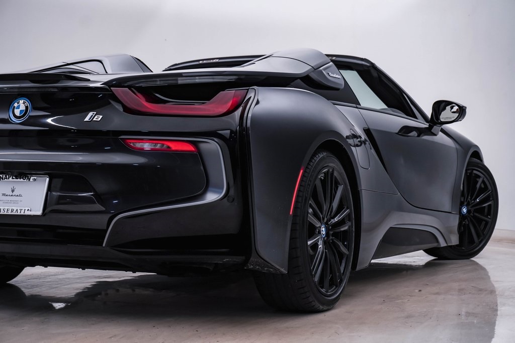 2019 BMW i8 Convertible 13