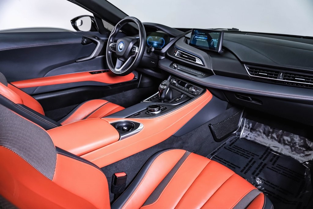 2019 BMW i8 Convertible 18