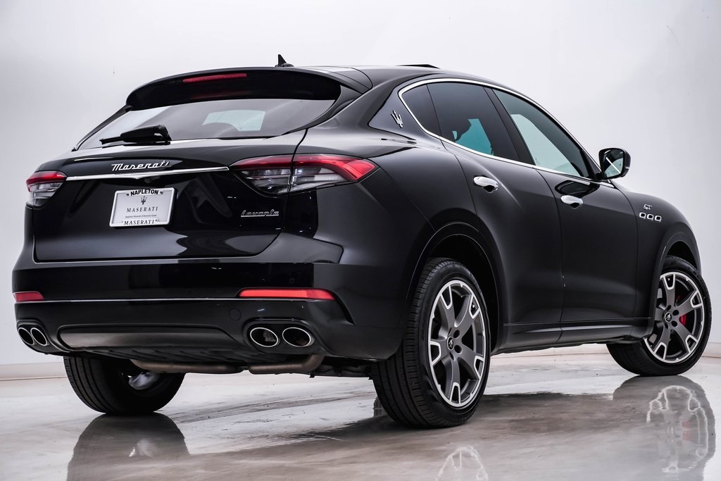 2023 Maserati Levante GT 8