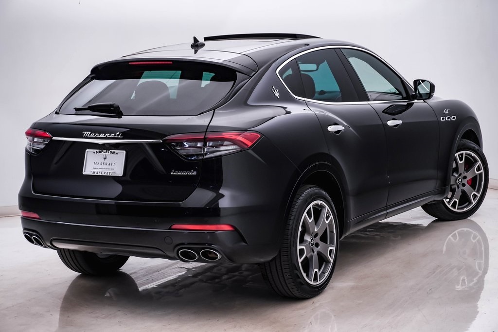 2023 Maserati Levante GT 10