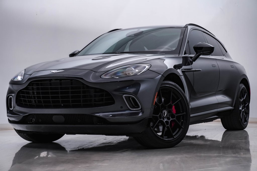 2021 Aston Martin DBX SUV 1