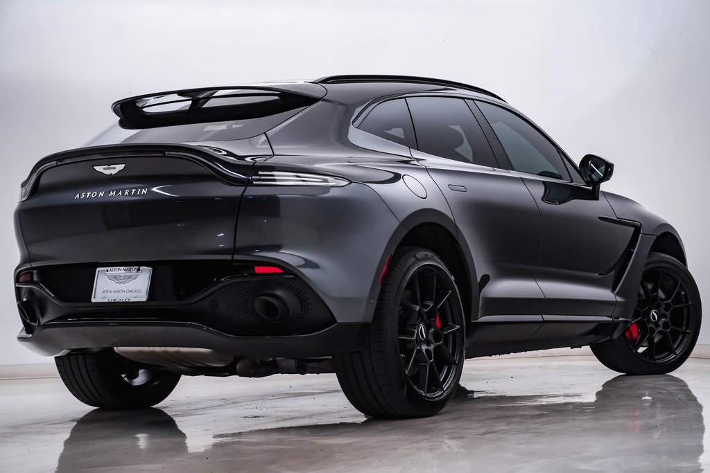 2021 Aston Martin DBX SUV 9