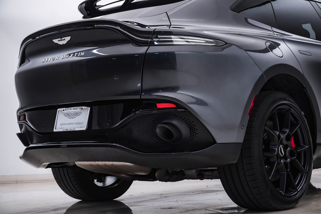 2021 Aston Martin DBX SUV 12