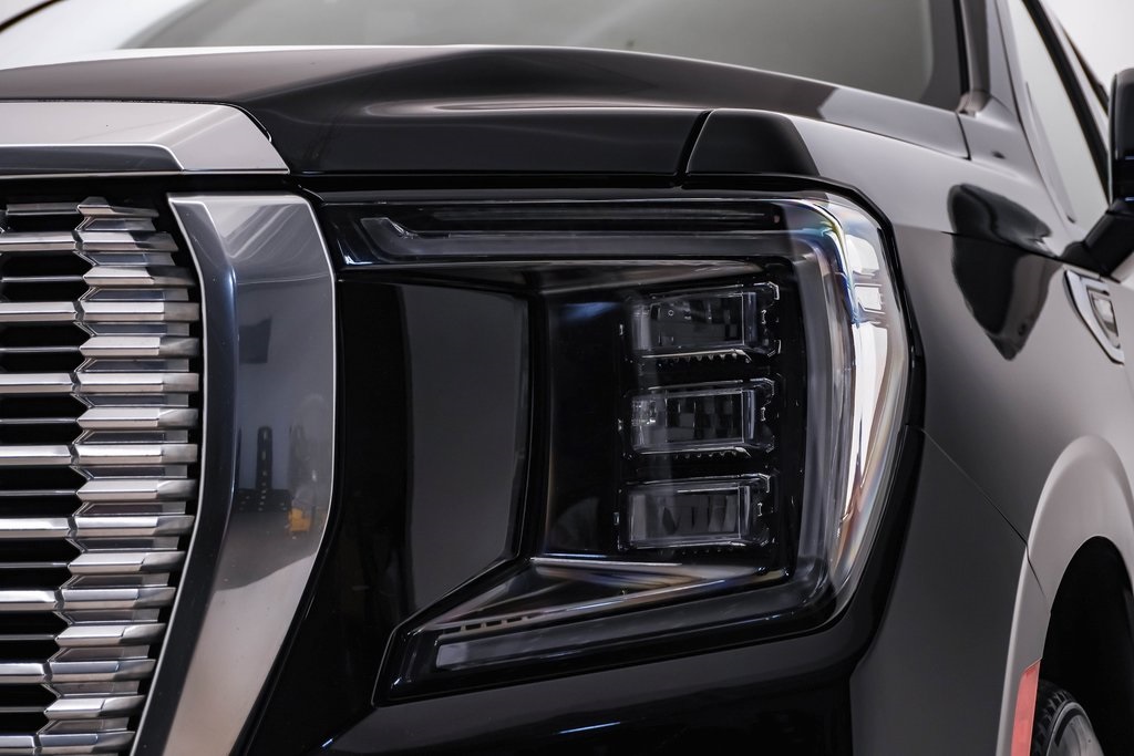 2022 GMC Yukon XL Denali 7