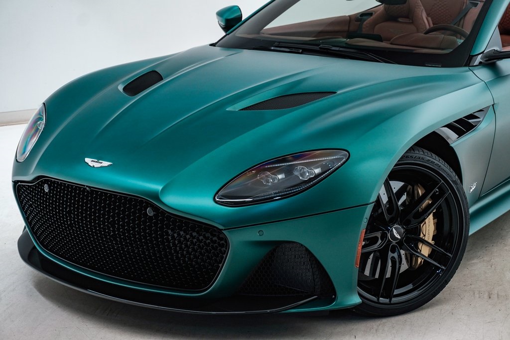 2023 Aston Martin DBS Volante 4