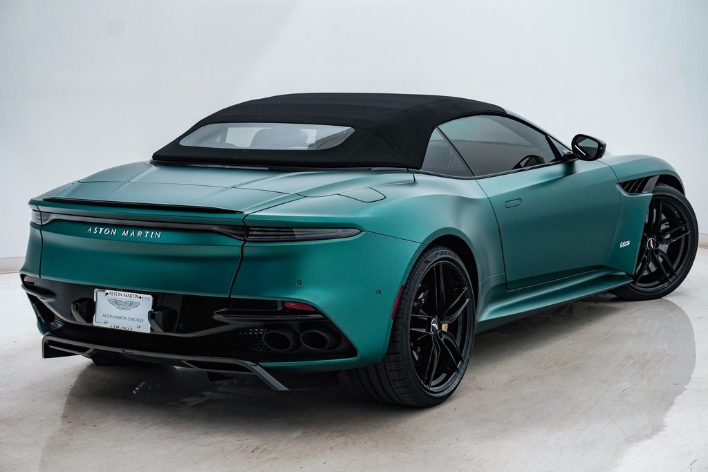 2023 Aston Martin DBS Volante 12