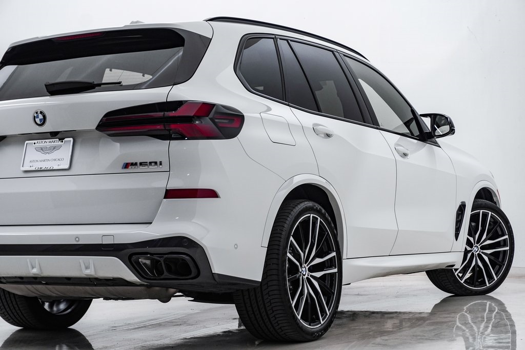 2024 BMW X5 M60i 10