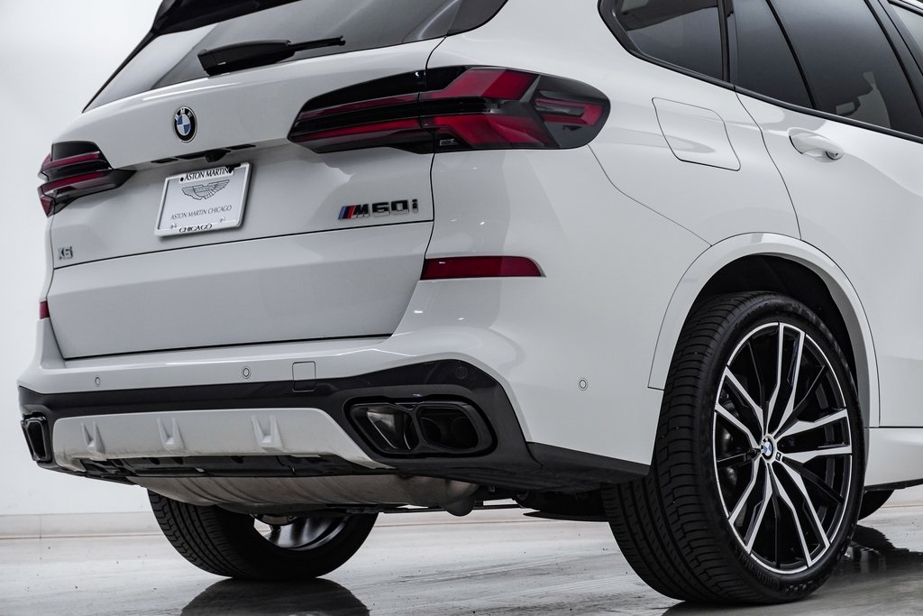 2024 BMW X5 M60i 12