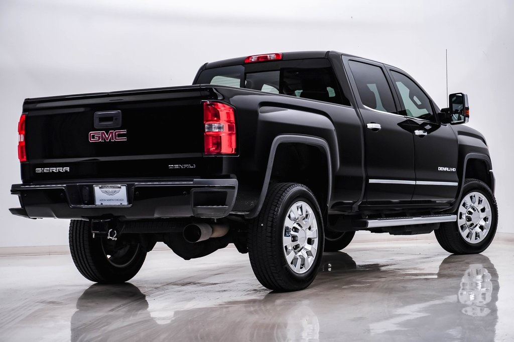 2017 GMC Sierra 2500HD Denali 10