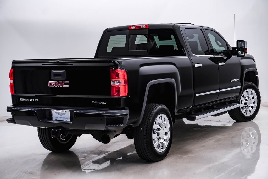 2017 GMC Sierra 2500HD Denali 12