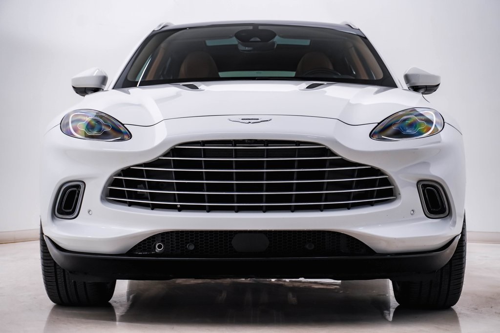 2021 Aston Martin DBX SUV 6