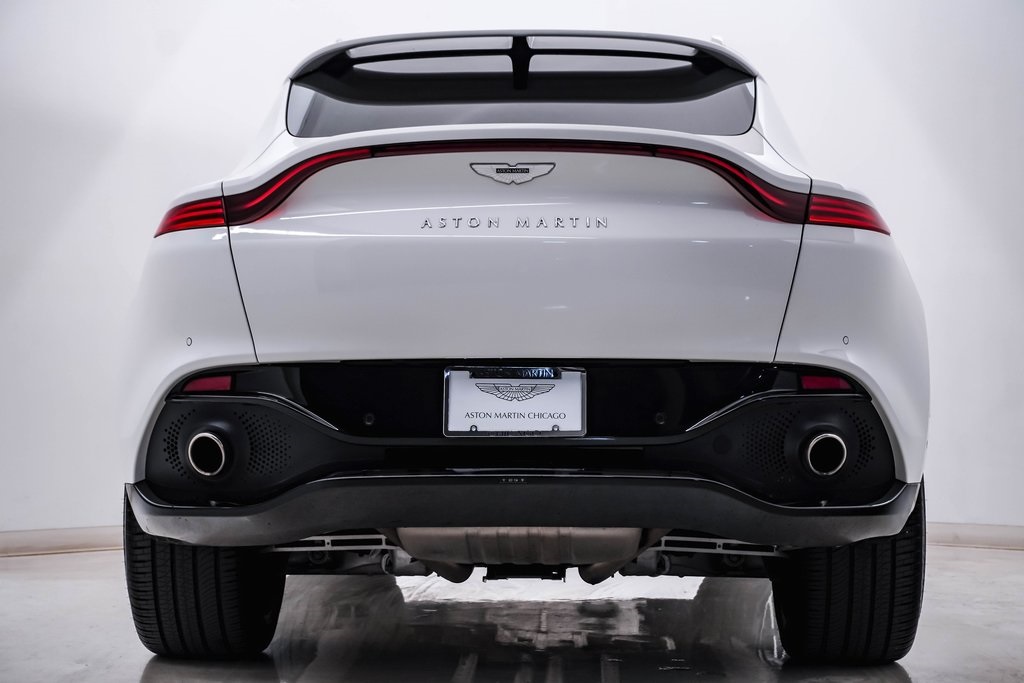 2021 Aston Martin DBX SUV 8