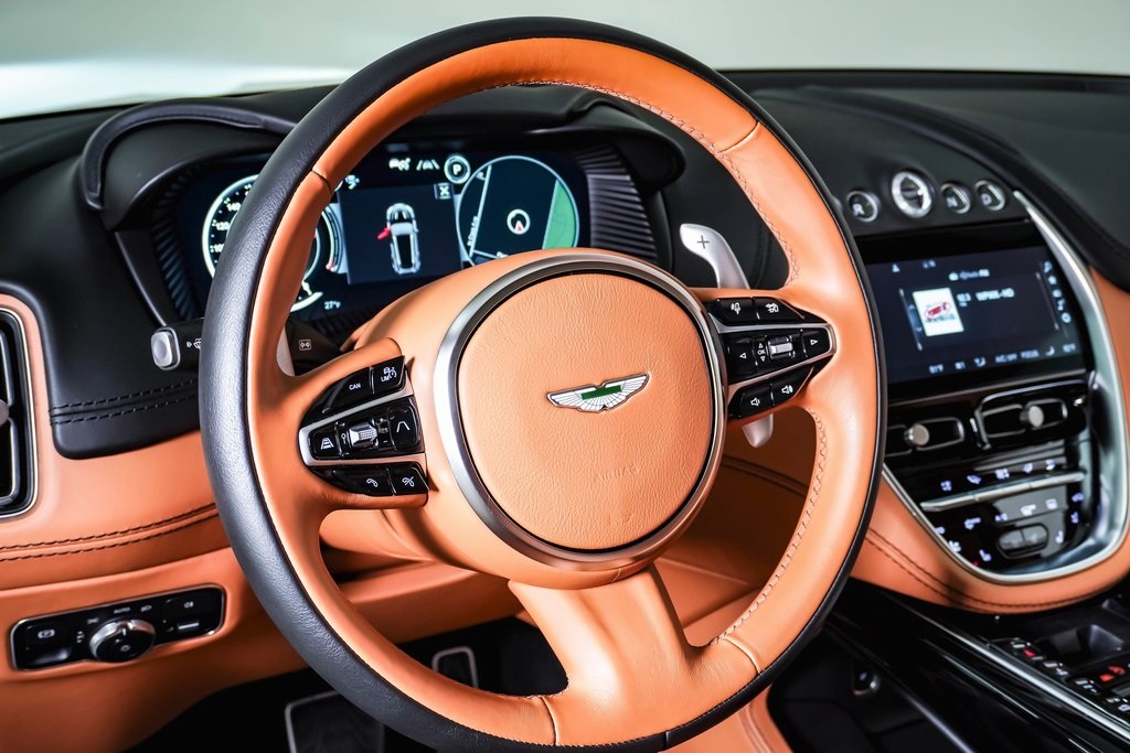 2021 Aston Martin DBX SUV 22