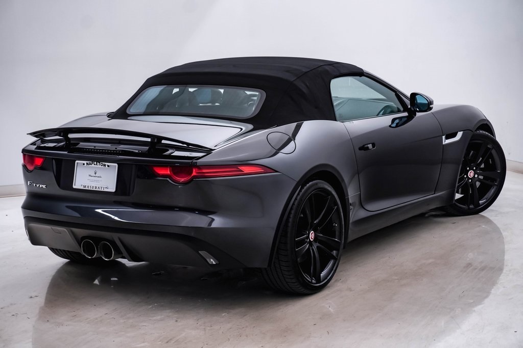 2016 Jaguar F-TYPE Convertible 9