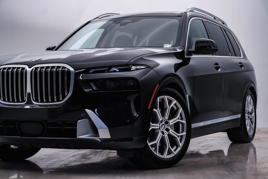 2023 BMW X7 xDrive40i 2