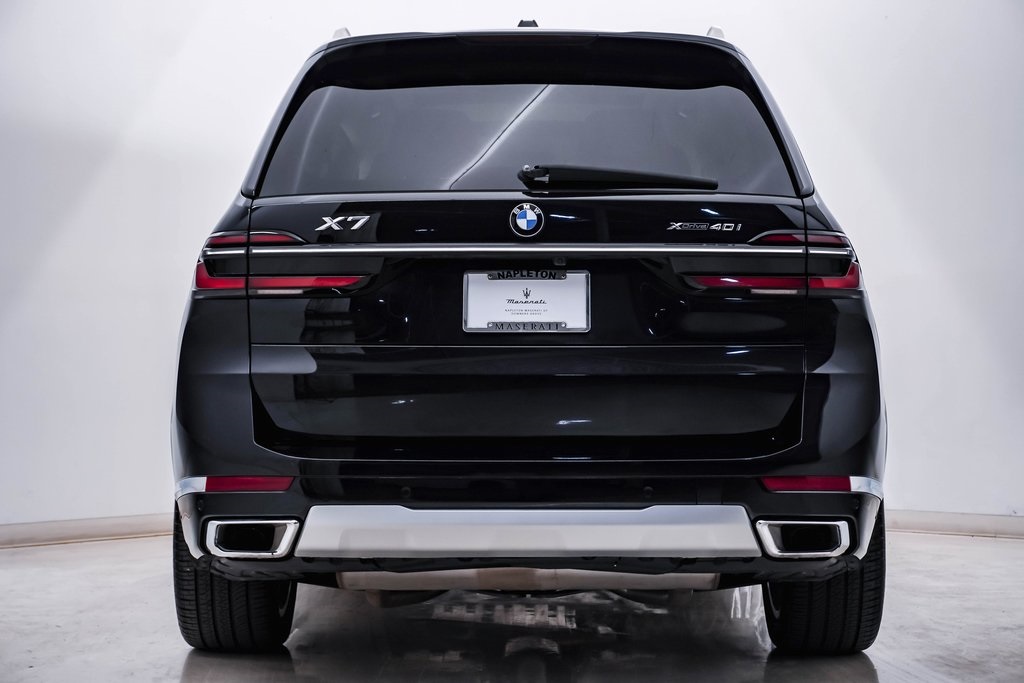 2023 BMW X7 xDrive40i 8