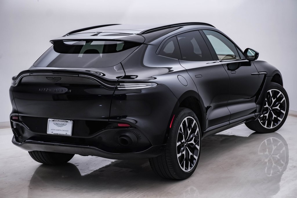 2021 Aston Martin DBX SUV 11