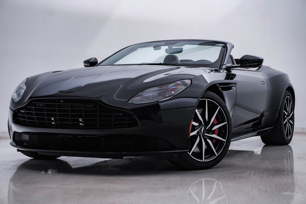 2021 Aston Martin DB11 Volante 1