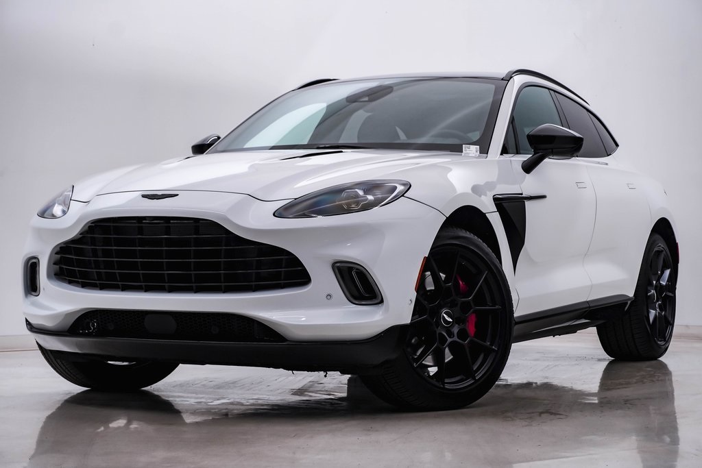 2021 Aston Martin DBX SUV 1