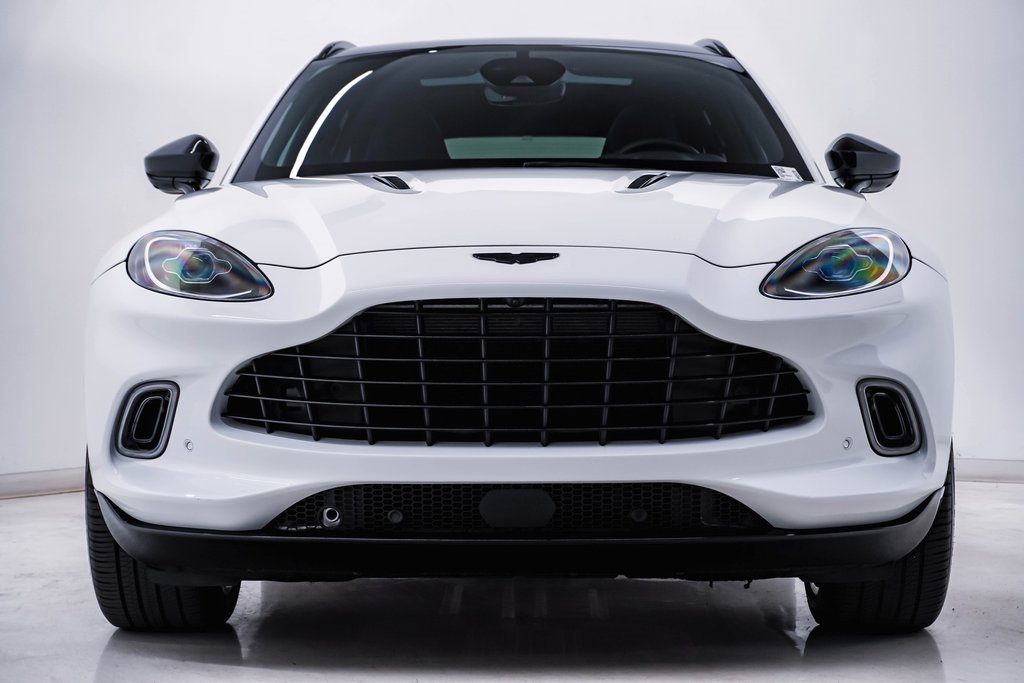 2021 Aston Martin DBX SUV 6