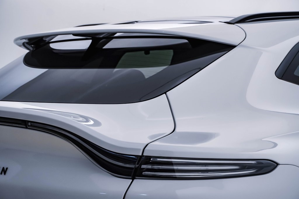 2021 Aston Martin DBX SUV 13