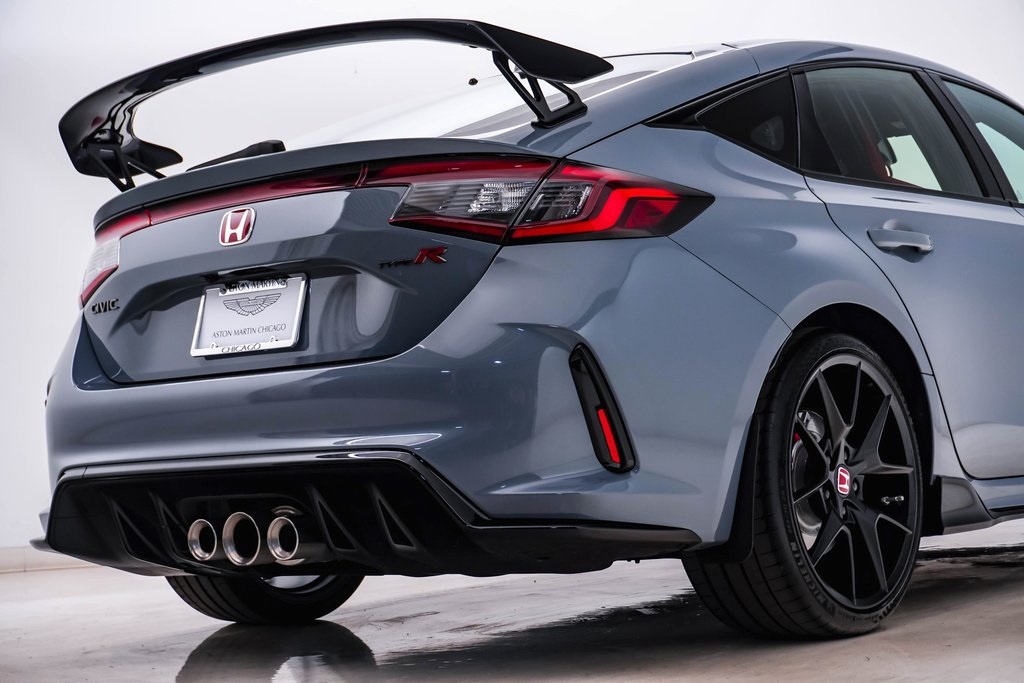 2024 Honda Civic Type R Base 13