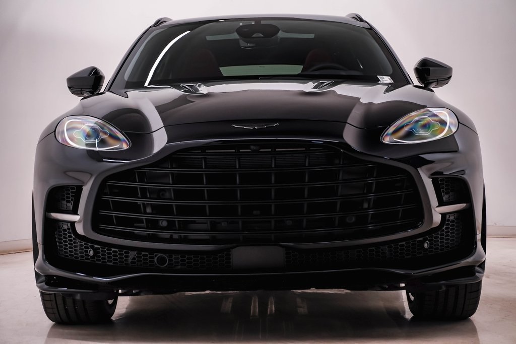 2023 Aston Martin DBX 707 6