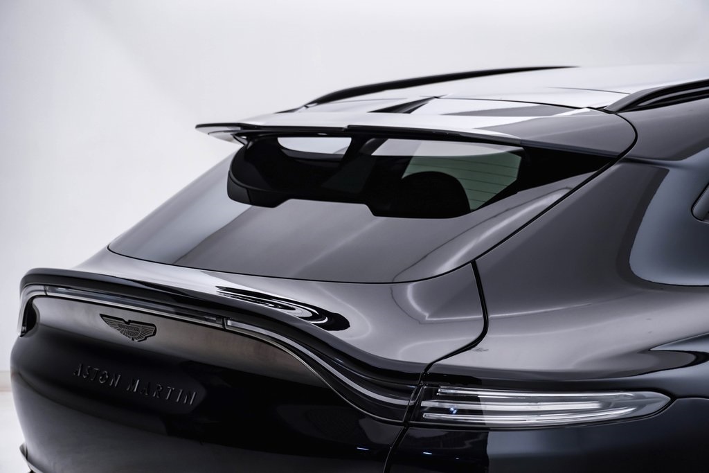 2023 Aston Martin DBX 707 13