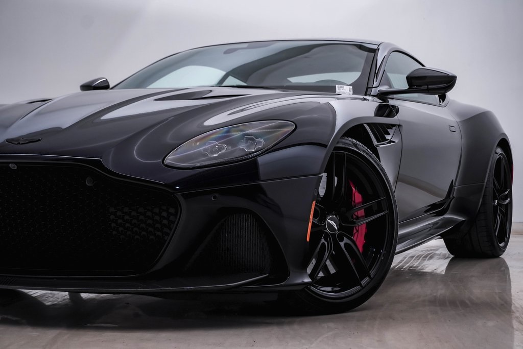 2022 Aston Martin DBS Superleggera 2