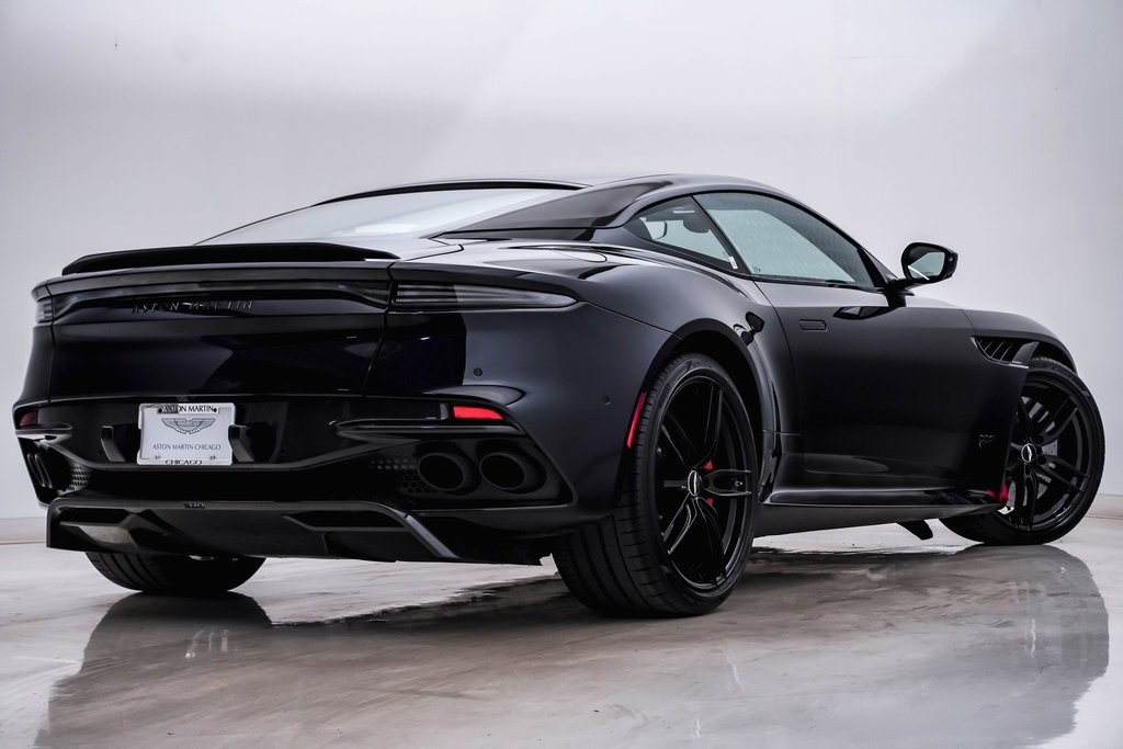 2022 Aston Martin DBS Superleggera 11