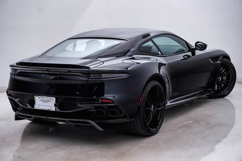 2022 Aston Martin DBS Superleggera 13