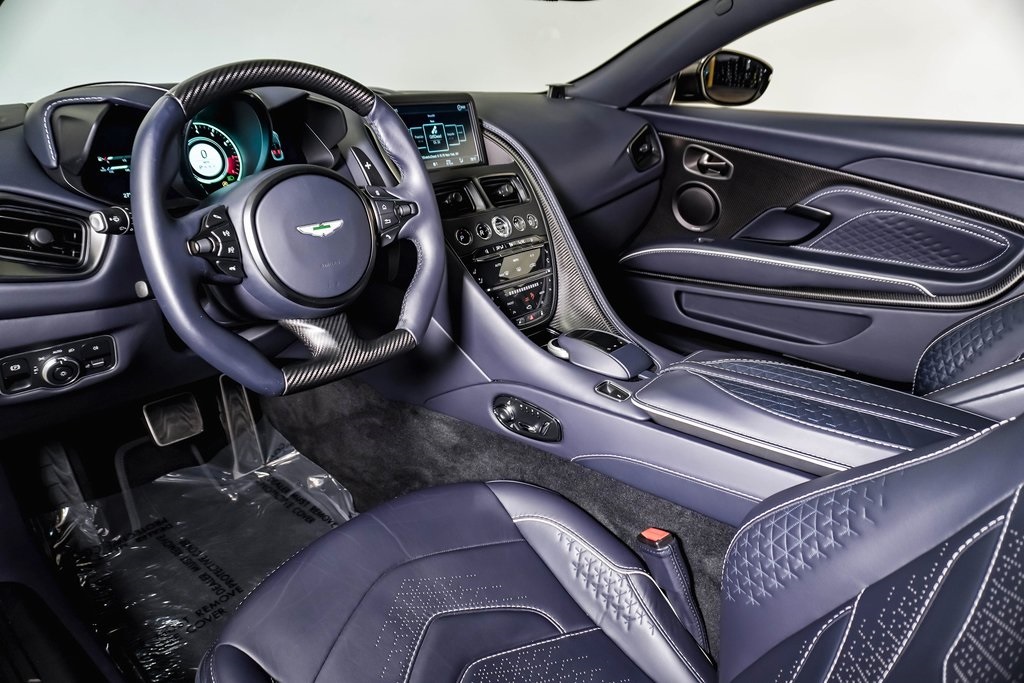 2022 Aston Martin DBS Superleggera 26